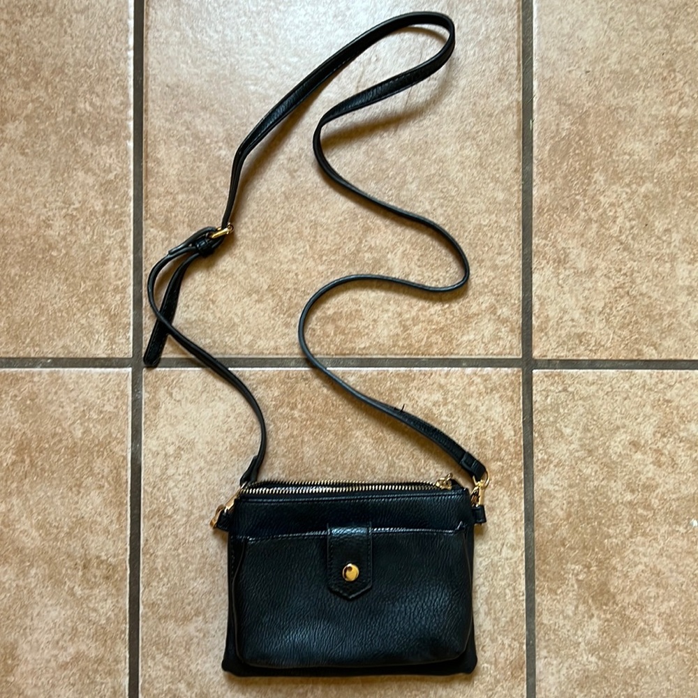 Small black purse
